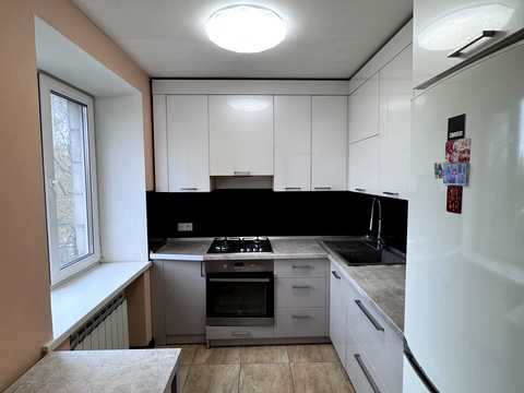 квартира за адресою Михайла Грушевського вул. (Котовського), 80