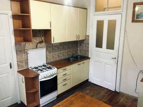 квартира за адресою Миколи Леонтовича вул., 1