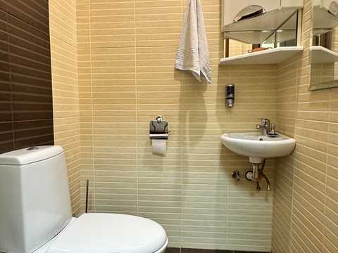 комерційна за адресою Кадетський Гай вул., 6