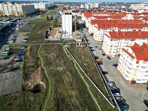 ділянка за адресою Героїв Небесної Сотні просп.
