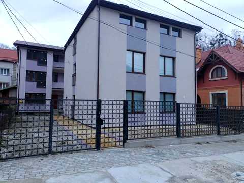 будинок за адресою Миколи Голубця вул. ()