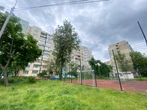 квартира за адресою Київ, Микільсько-Слобідська вул., 4