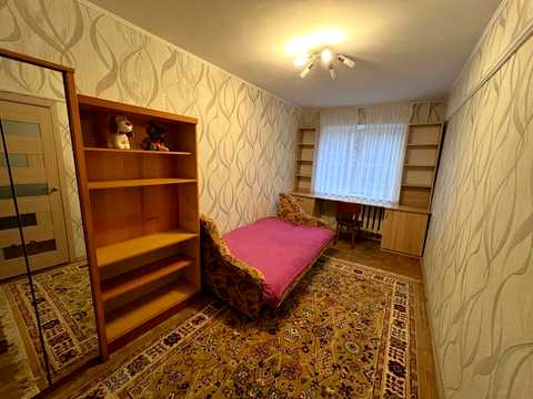 квартира за адресою Михайла Максимовича вул., 9