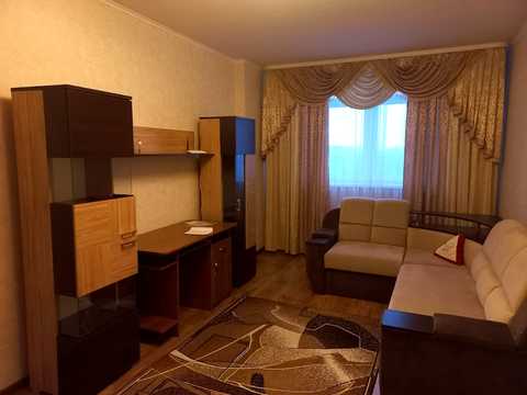 квартира за адресою Сім'ї Кульженків вул. (Петра Дегтяренка), 33