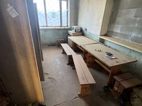 комерційна за адресою смт. Великі Бірки, Шкільна вул., 1