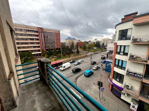 квартира за адресою Незалежності вул., 121