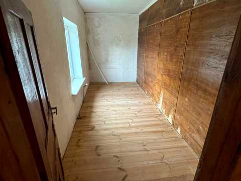 комерційна за адресою Богдана Хмельницького вул., 11