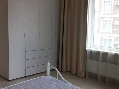 квартира за адресою Дмитра Луценка вул. (Крейсера "Аврора"), 8-А