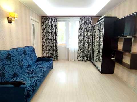 квартира за адресою Оріхуватська вул. (Бурмистенка), 8