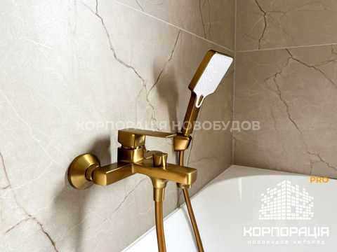 будинок за адресою с. Сторожниця, Волошкова, 10А
