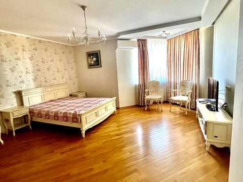 квартира за адресою Саперно-Слобідська вул., 22
