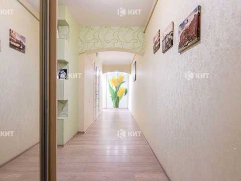 квартира за адресою Конституції пл., 2/2