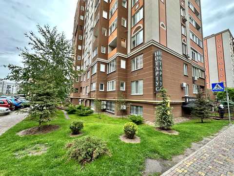 комерційна за адресою Соборна вул., 107