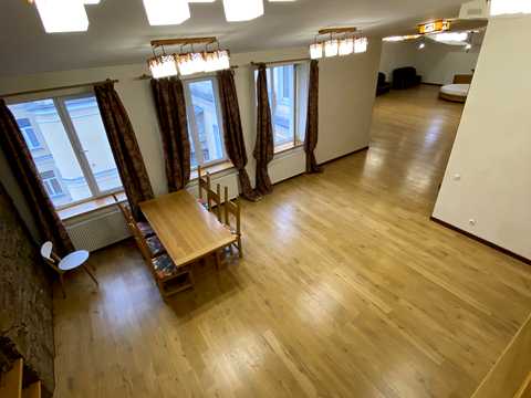 квартира за адресою Богдана Хмельницького вул., 42/32