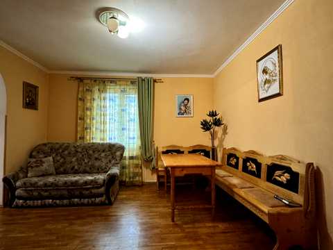 будинок за адресою с. Угринів, Галицька вул., 13