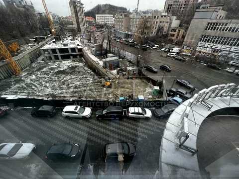 комерційна за адресою Глибочицька вул., 73-79