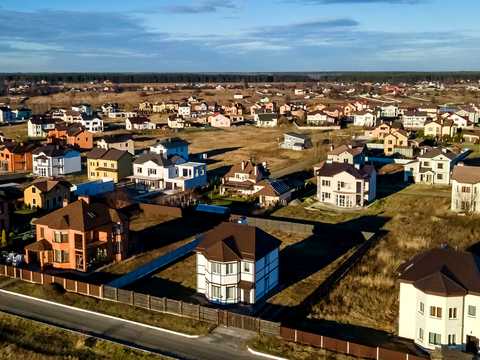 участок по адресу 