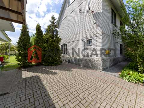 будинок за адресою Друга, 97