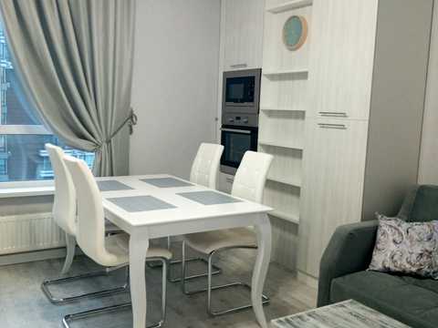 квартира по адресу вул. Практична, 3