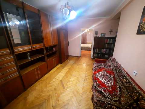квартира за адресою Ігоря Качуровського пров. (Миколи Руднєва), 1-А