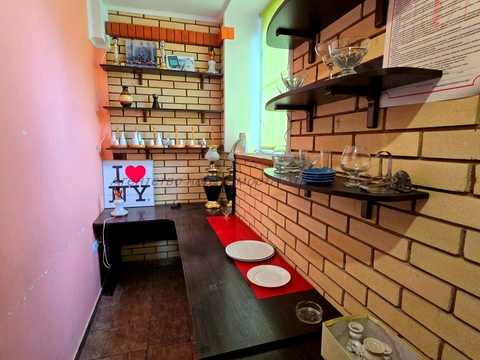 комерційна за адресою Тиводара Легоцького вул., 5