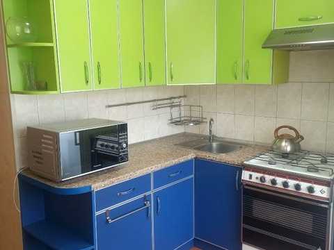 квартира за адресою Електровозна вул., 4