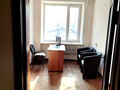 комерційна за адресою Європейська вул. (Новгородська), 3
