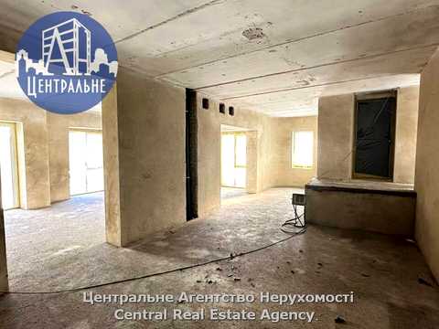 комерційна за адресою Чернівці, Сергія Скальда вул. (Комарова), 31-В