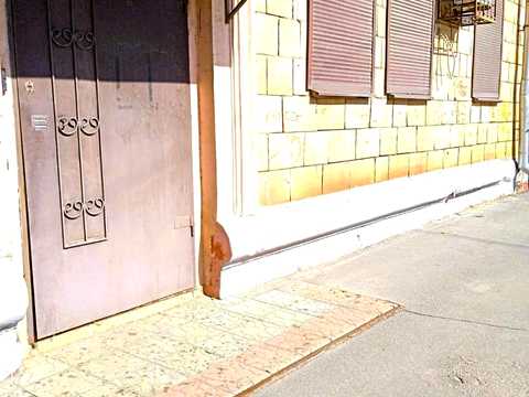 коммерческая по адресу Гагарина просп. (Гагаріна), 1