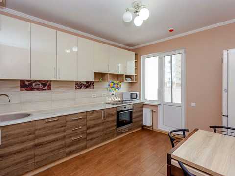 квартира за адресою Софії Русової вул., 3-А