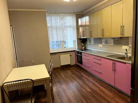 квартира по адресу Анны Ахматовой ул., 22