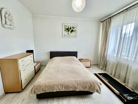 квартира за адресою Квітнева вул., 48