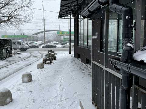 комерційна за адресою Науки просп., 58