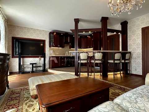 квартира за адресою Кудрявський узвіз, 2