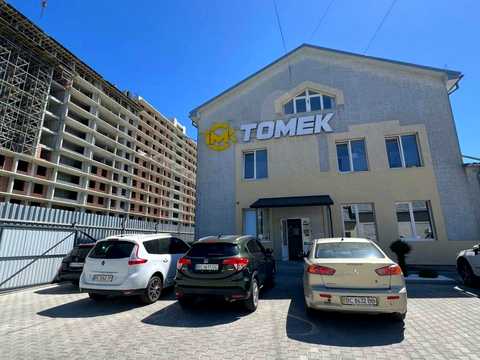 комерційна за адресою Трускавецька вул., 2