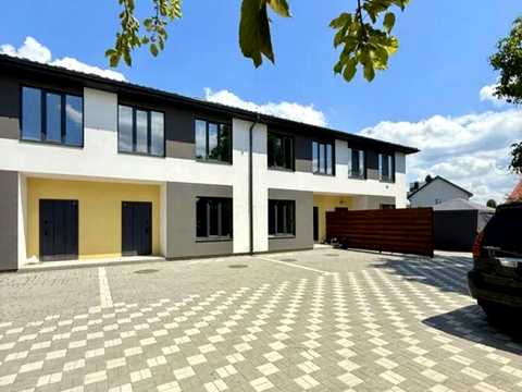будинок за адресою Центральна вул., 22ч