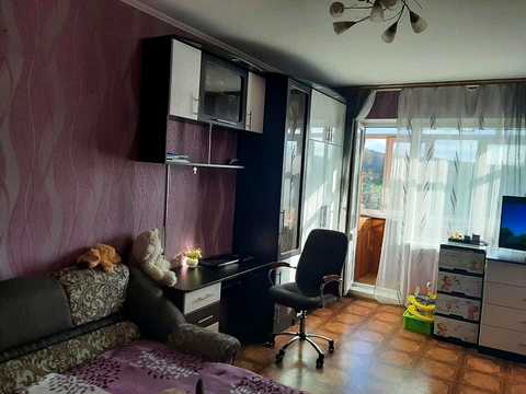 квартира за адресою Каштанова вул.