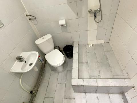 комерційна за адресою Саксаганського вул., 44-В