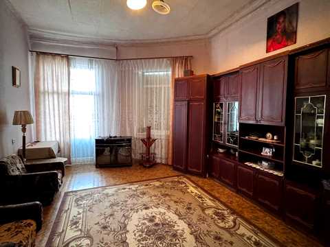 квартира за адресою Володимира Целуйка, 1
