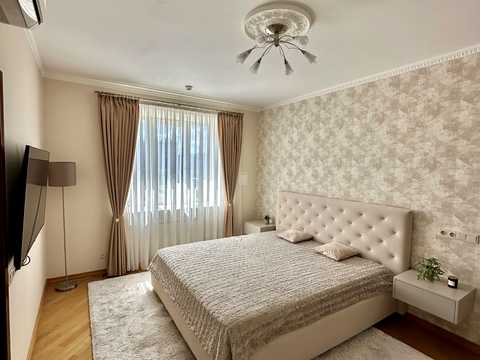 квартира за адресою Микільсько-Слобідська вул., 4-В