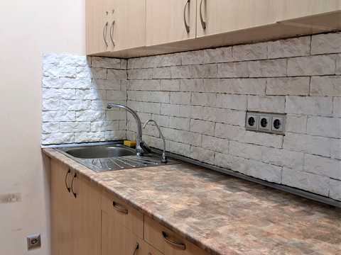 комерційна за адресою Миколи Бажана просп., 12