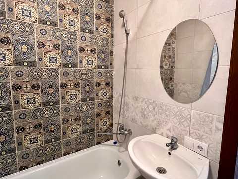 квартира за адресою Ярослава Гашека бульв., (Будинок 2)