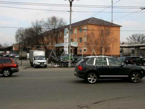 комерційна за адресою Івана Федорова вул., 32А