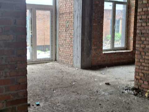 комерційна за адресою Романа Шухевича вул. (Курчатова), 8/2