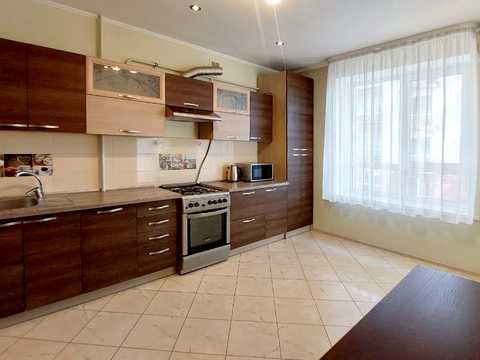 квартира за адресою Степана Бандери вул., 71