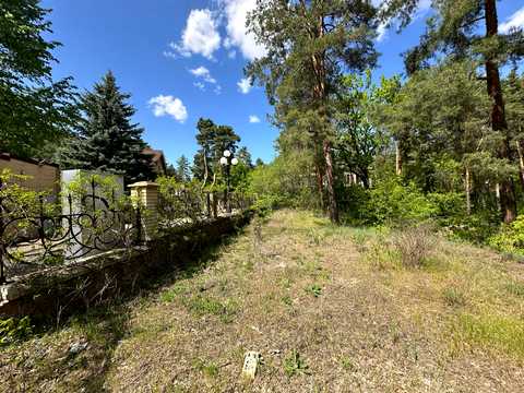 участок по адресу Анатолія Солов'яненка ул., 11