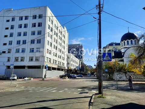 комерційна за адресою Почайнинська вул., 38