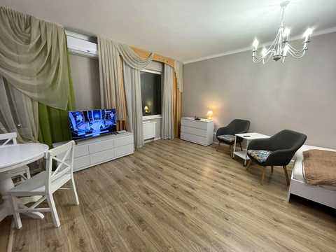 квартира по адресу Ревуцкого ул., 48