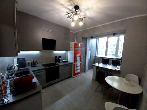 квартира за адресою Анни Ахматової вул., 35-Б