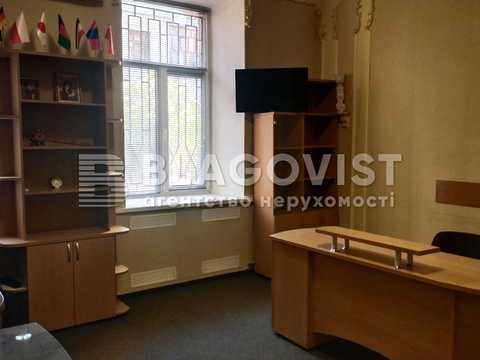 комерційна за адресою Лютеранська вул., 11-А